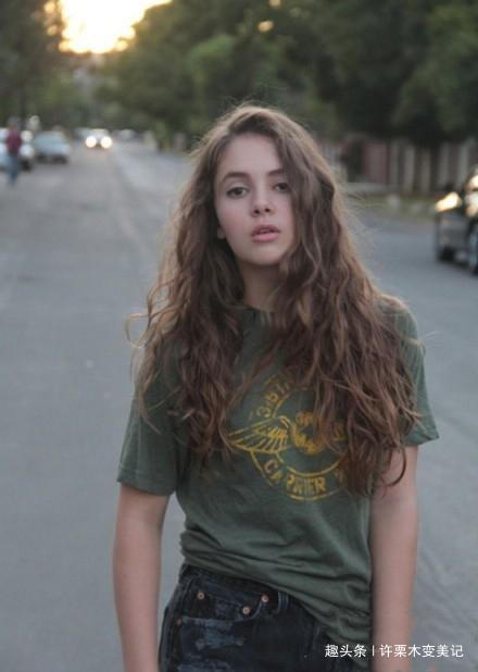 鹅蛋脸 最近火了一种发型叫“渣女发”,时髦减龄又显脸小,谁剪谁美