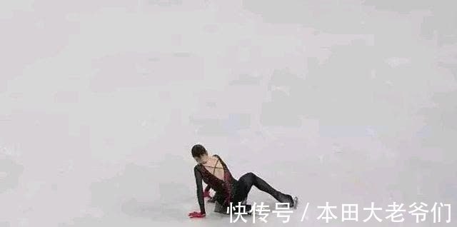 比赛|赛场最感人的一幕,K宝摔倒换来队友的领奖台,她是无冕之王