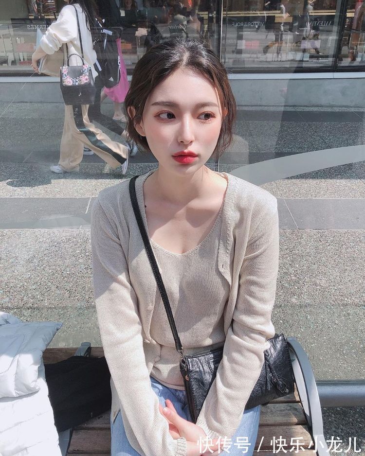 荧光绿 拒绝娇柔做作,舒服慵懒随性穿搭学起来,它才是我们出行最佳搭档