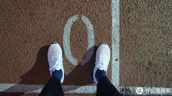 跑鞋测评 篇三：打破传统，全速前进--UA Flow Velociti Wind初体验