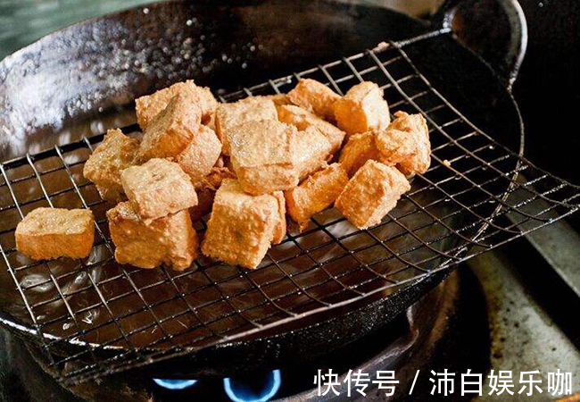 地沟油|老中医从来不吃3种食物,等于直接喝地沟油,很多人却拿来当美食