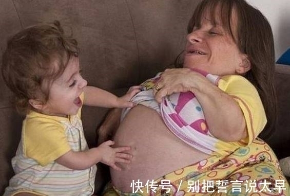 钟成|身高一米的妈妈,身高1米9的爸爸,竟生了三个孩子