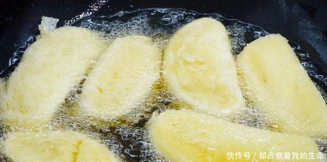 馒头|炸馒头片,不要只会裹蛋液,多做1步,馒头酥脆绵软,还不吸油
