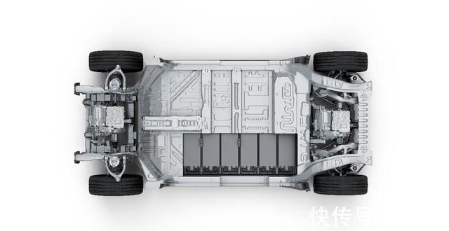 ctc|零跑 C01 预告图发布：“3 秒级”零百加速、700km 续航