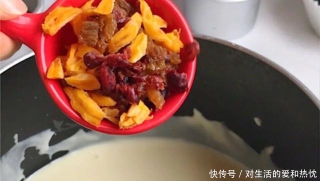 神级|年度神级网红月饼!去年卖断货!软香爆浆,浓郁香甜~