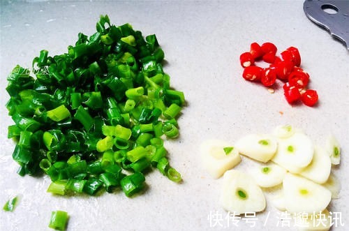 菌菇|它是唯一含维生素D的蔬菜,晒干之后营养翻8倍,老人孩子要常吃