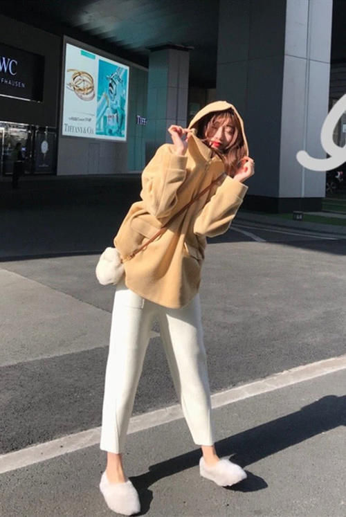 效果|建议腿粗女生穿卫衣不要搭紧身裤,学会网红这样的穿法,贼显瘦