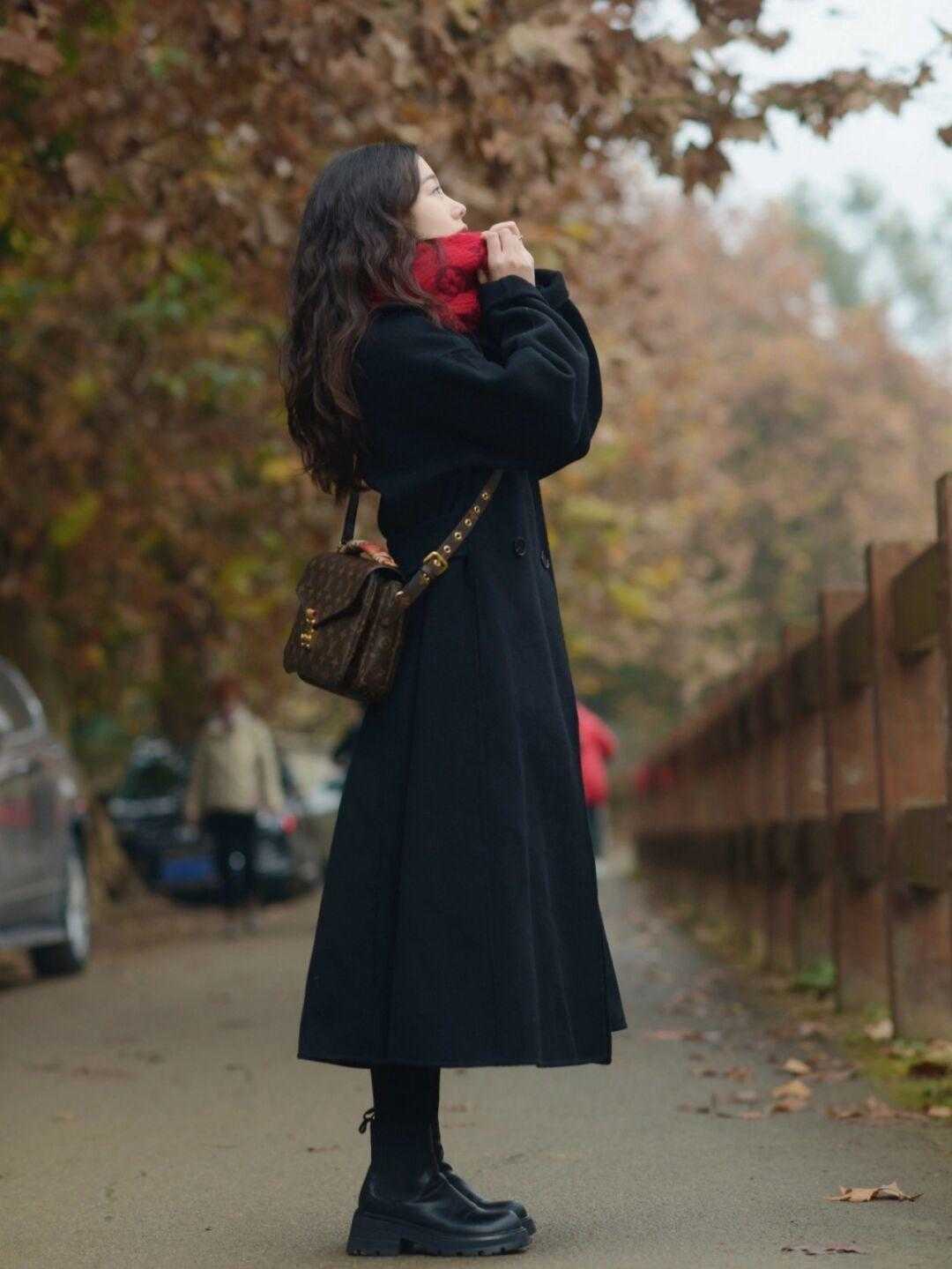 紧身裤 小个子怎么穿大衣显高又时髦?看看这些搭配造型,每一套都可照穿