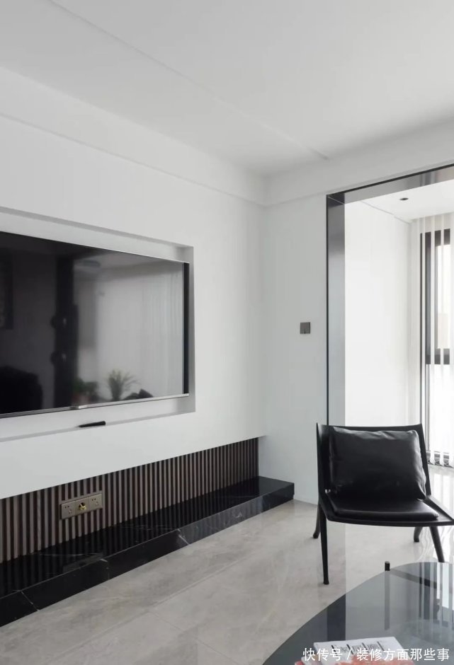 深木色|收纳美观两不误!114㎡四口之家,她家木柜暗藏这些玄机!