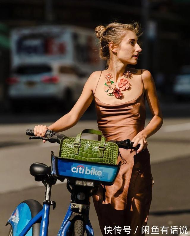 氛围感|同一件衣服,别人穿得好看你穿却是买家秀,这个“锅”让发型来背