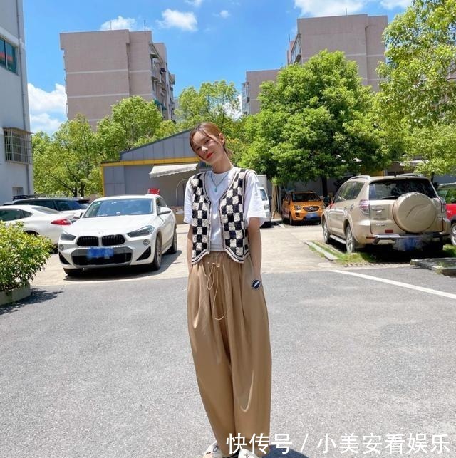 纯欲|入秋流行的“棋盘格”，再不穿就out了！