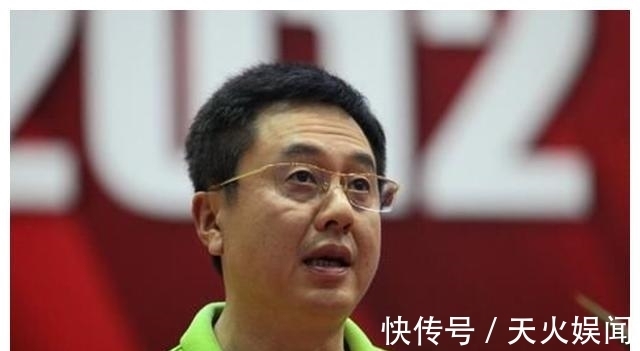 中国乒乓球|女乒教练施之皓,开除世界冠军郭跃引争议,娶小22岁弟子重回上