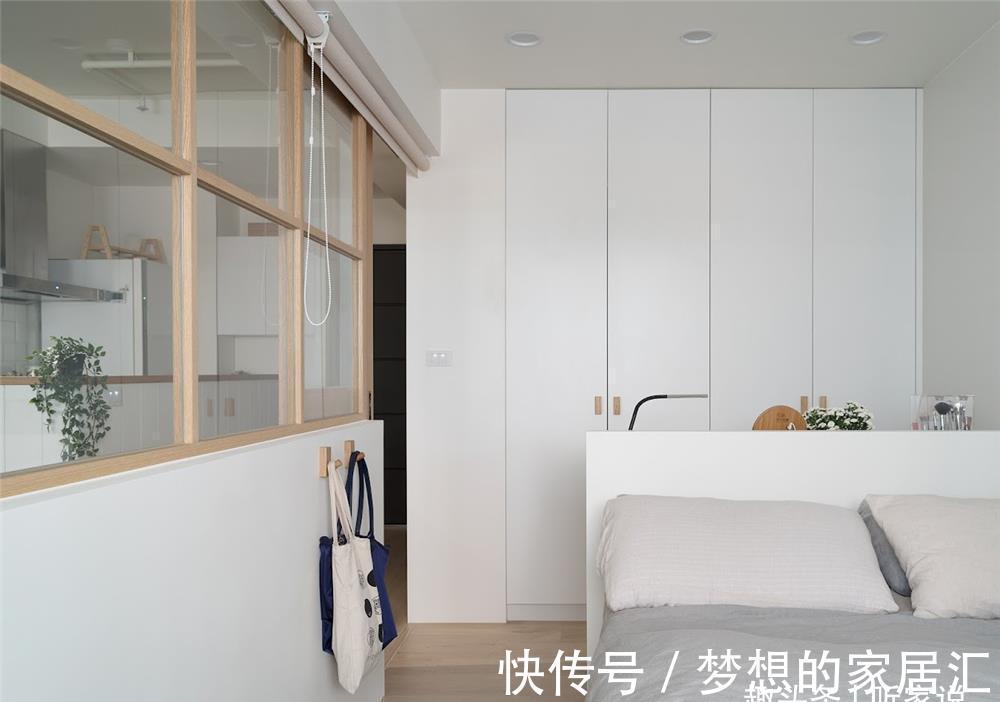 梳妆台|90后夫妻的1室1厅婚房：41㎡住下2个人3只猫，入住半年生活太惬意