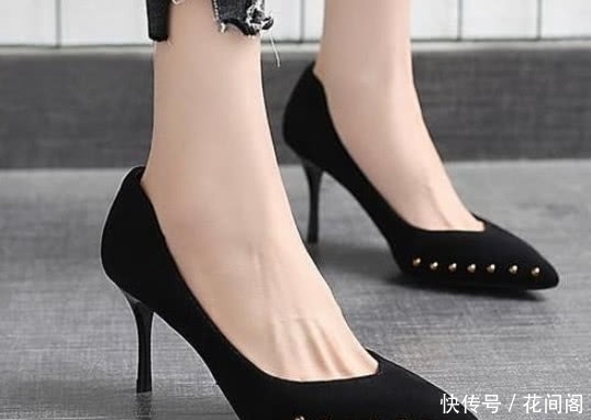 优雅|小巧的美足,搭配优雅高跟鞋,透露小女人气质!