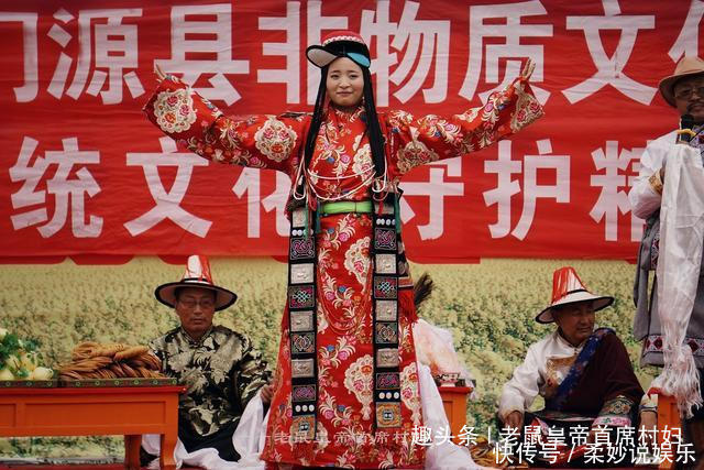 鲜为人知的华热藏族世居桃花源的母系民族，妇女为啥爱歪戴帽子