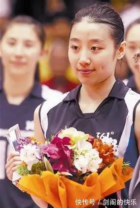 中国女排|她是农家女孩却长得雍容华贵,现代版的杨贵妃,二传之路艰辛曲折!