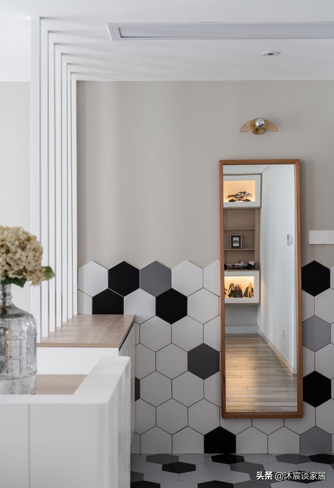 垃圾粉碎机|等我再装修,玄关就学她家这样,一半瓷砖一半漆,温馨自然有格调