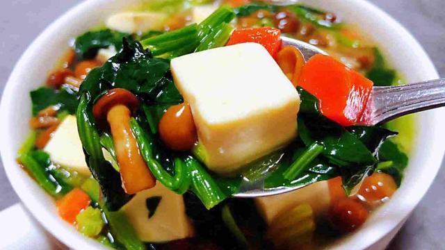 天然“褪黑素”被发现,每周吃1次,皮肤水灵,告别黑眼圈!