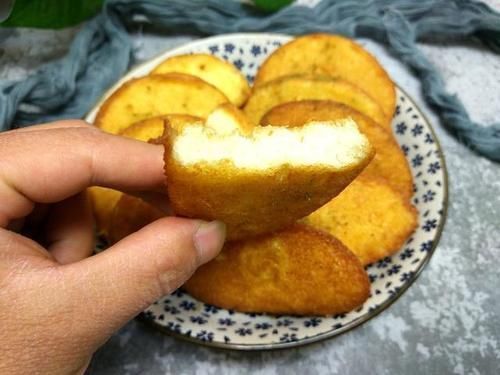 馒头片不要直接下锅炸,多加一步,焦黄酥脆不油腻,比炸油条还香