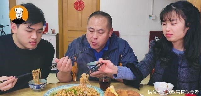 吃法|面条不要水煮了，试试这种新吃法，我家一周吃六次，比吃肉解馋！