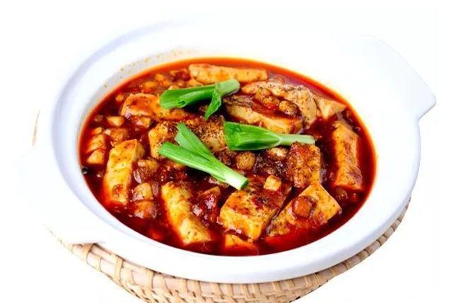 美食推荐：铁板猪手、砂锅老豆腐、炝虎尾制作方法