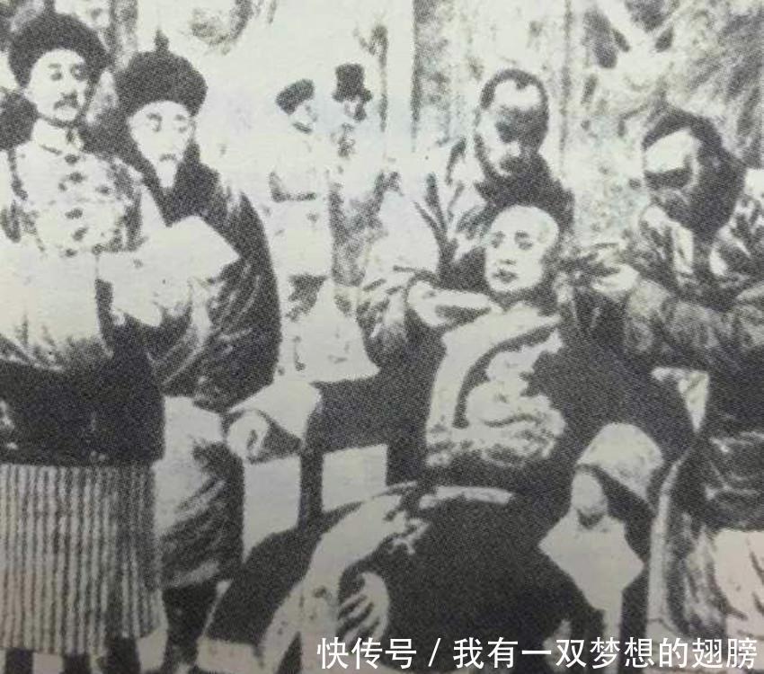 真实|别再被电视剧骗了,真实的袁世凯长这样,图二钓鱼,图四剃发!