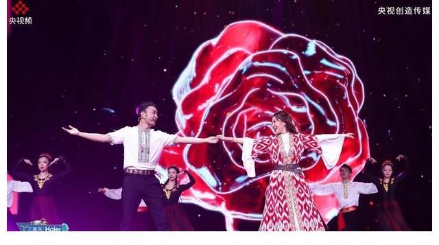 龍洋|朱迅小尼與龍洋張韜，央視兩對黃金搭檔演經(jīng)典愛情，高顏值的完勝