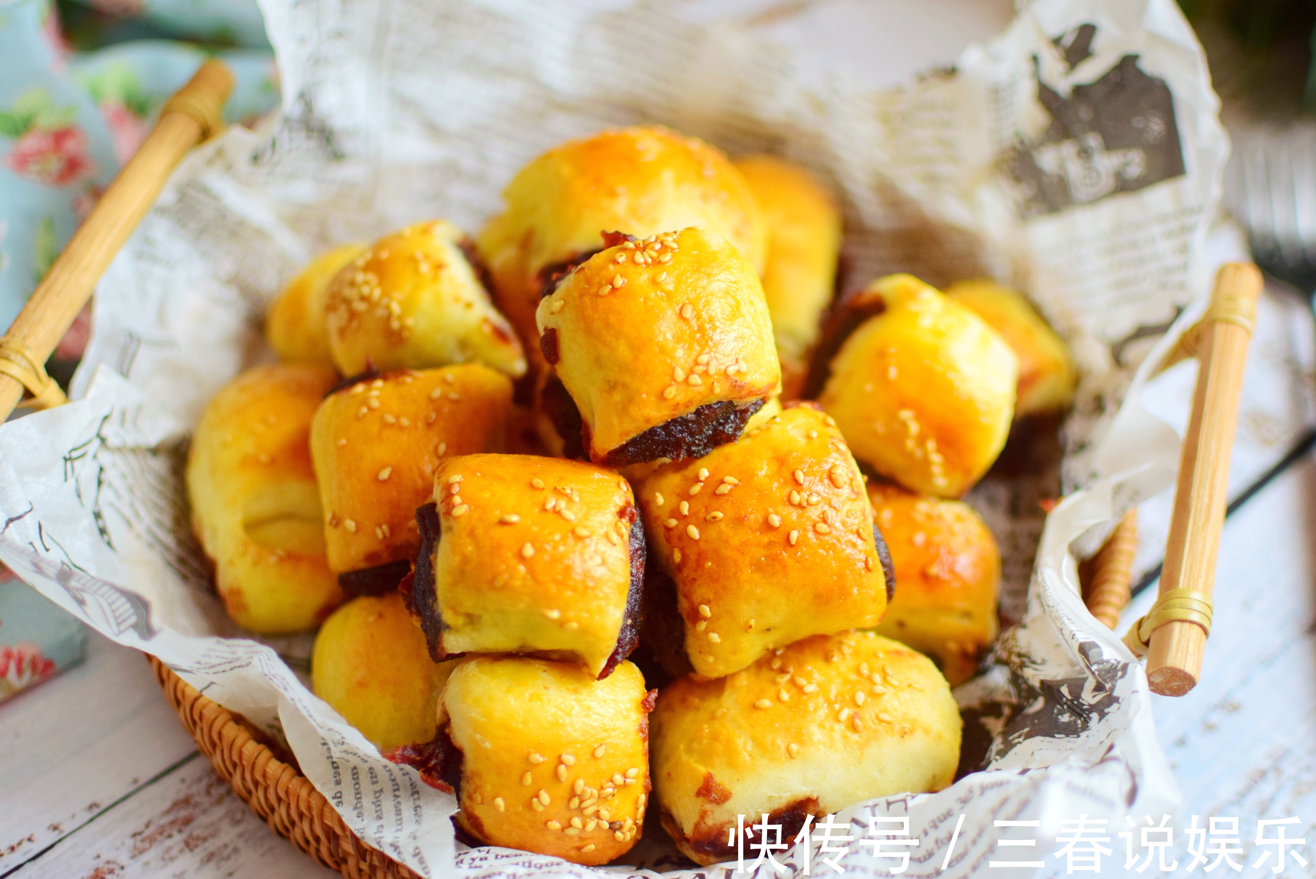 面粉别再蒸馒头了，试试这个做法，孩子一口一个特别喜欢，太香啦