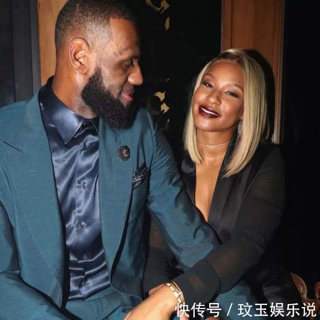 阿耶莎|不参加全明星去秀恩爱，库里两天连晒甜蜜照，与爱妻做高难度动作