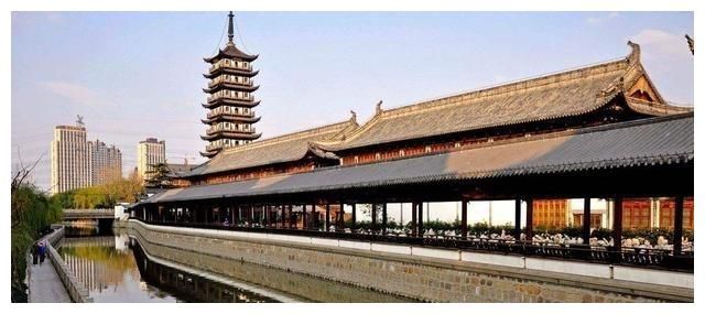 上海香火最旺的三座寺庙，一座玉佛寺，一座是上海最古老的佛寺