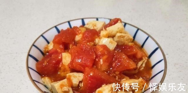 番茄|家里再穷也不能缺这菜，每周吃2次，营养易消化，孩子长个吃最好