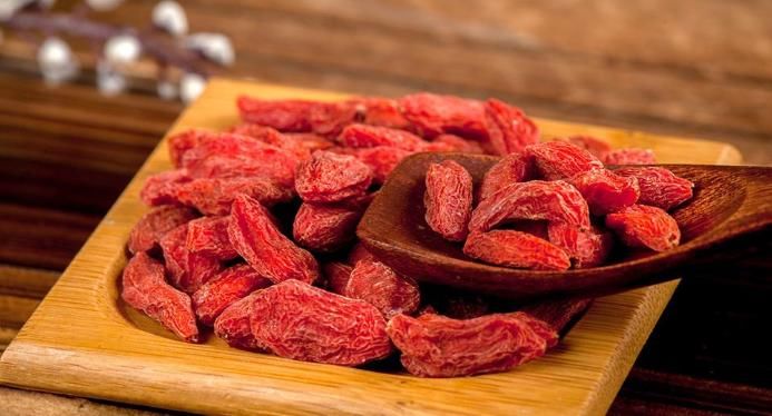 健康|枸杞与它是“天生一对”，连喝3天，不仅肾变强壮，肝也更加干净
