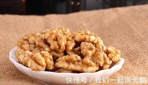食物|头发提前变白不要怕，常吃这3种食物，让头发变得更加乌黑亮丽