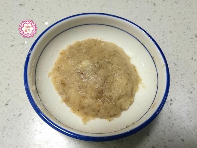 油皮|薄薄的皮儿脆脆的壳儿,一捏就碎一碰就掉渣,这个烧饼真香