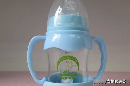 奶瓶|宝宝3岁前,3样东西要“戒掉”,很多妈妈就是心太软