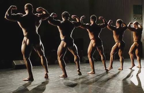 健身|32岁,儿子八岁,蜂腰翘臀,火了....