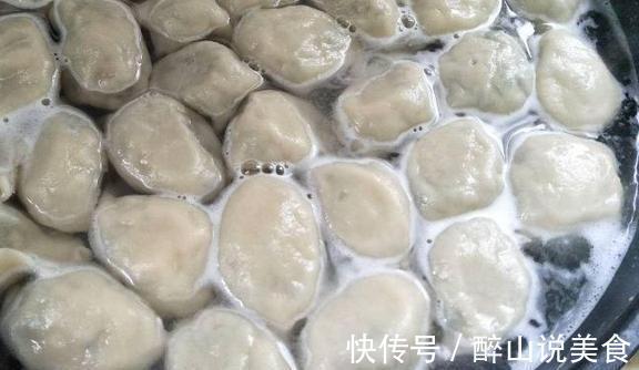 秋天用''它''配上猪肉包饺子,鲜嫩多汁,营养健康无添加