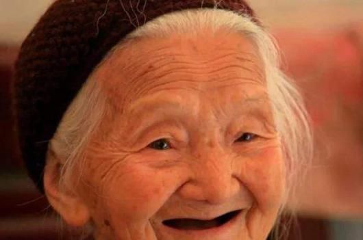 为什么有些人60岁就死了,有些人90岁还无病无痛告诉你长寿秘诀