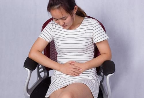 子宫|月经来2天就没了，1个星期还没有干净，是怎么回事？哪个更严重？