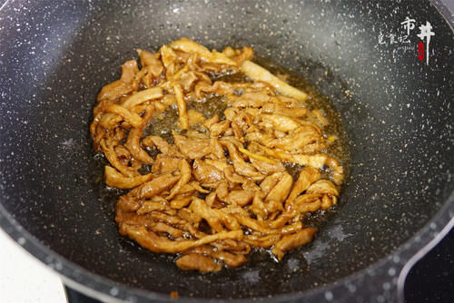 春天到了，2样“春菜”炒一盘，滋味“鲜到家”了，早吃早尝鲜