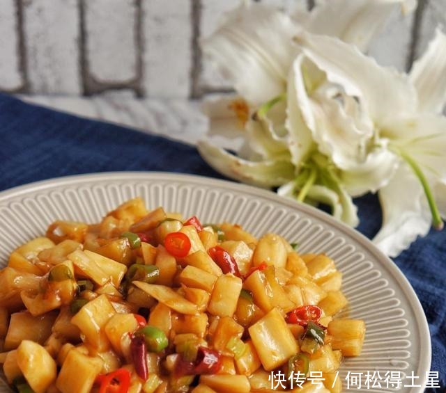 小丁|莲藕最经典的吃法酸辣藕丁,美容养颜还开胃!