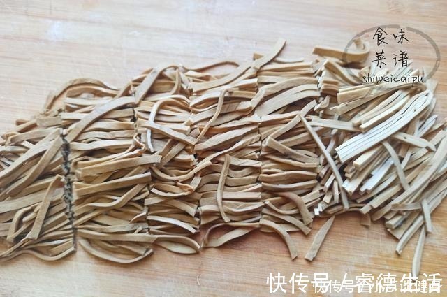 这东西浑身都是宝，才4块钱一斤，人人吃得起，给孩子吃营养补钙！