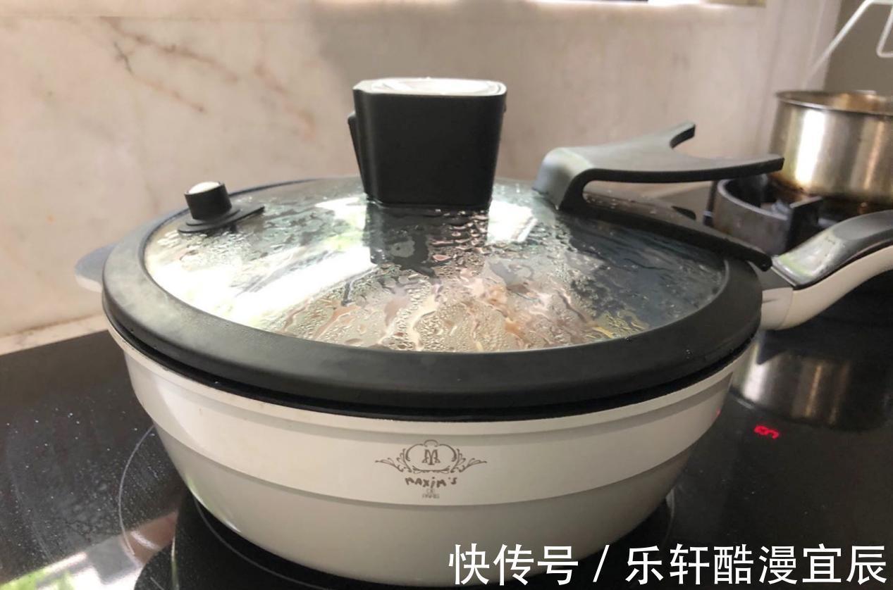 杏鲍菇烧鸡|家常杏鲍菇烧鸡的做法，鲜美入味，肉质软嫩，家人都爱吃