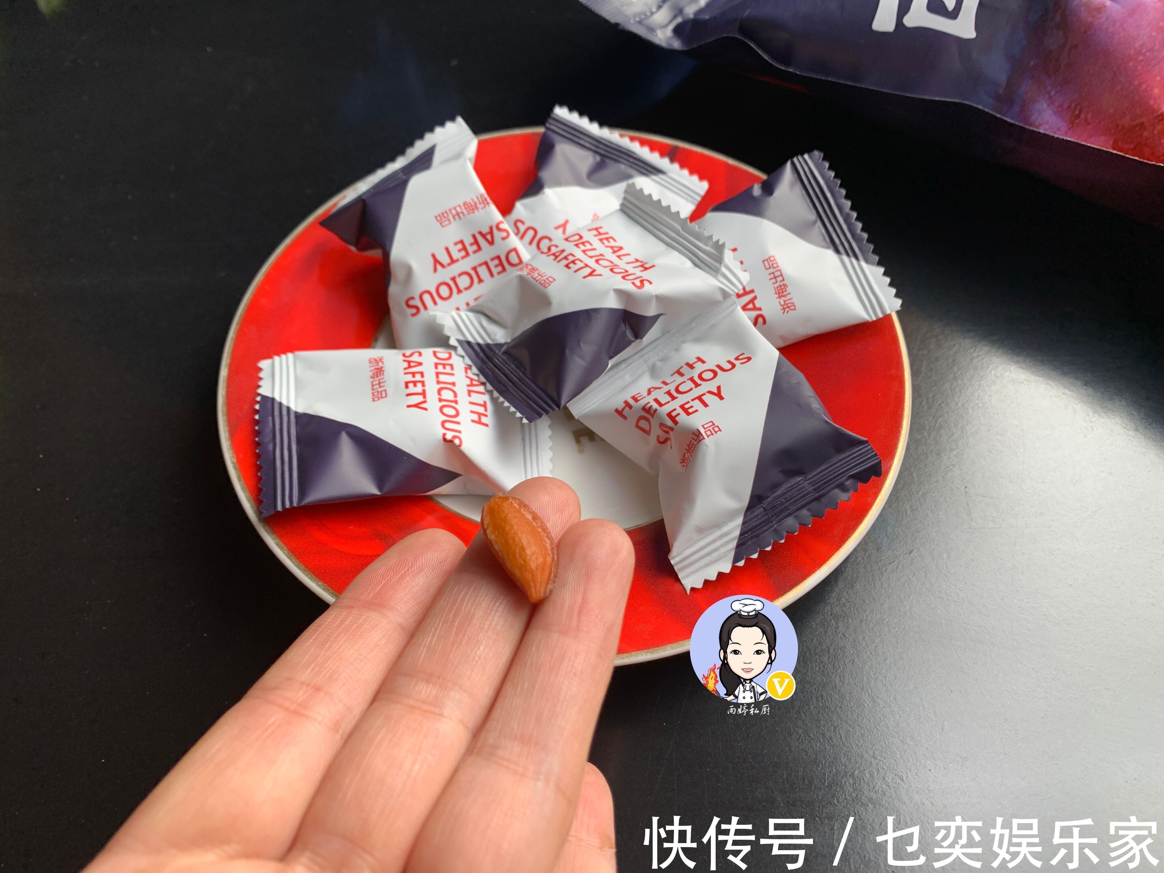 肉松卷|建议大家逛超市时,看到这5款零食别手软,好吃不贵,很良心!