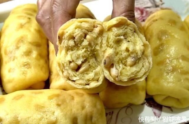 入秋后,吃包子吃馒头,不如吃它,简单一卷香软营养,我1周做3回