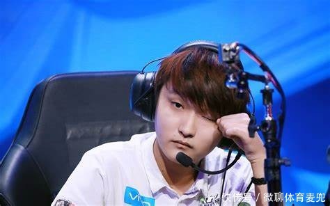 巅峰期|QG计划交手eStar,飞艇队没有永远的幸运冠军,细数五冠王的獠牙与软肋