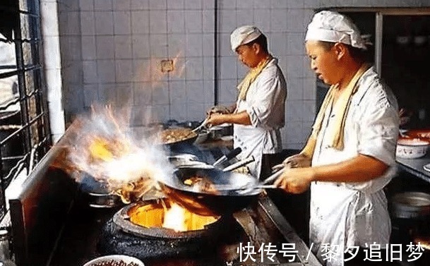 大厨|“热锅凉油”什么意思看了大厨的做法后,才知道自己一直都错了