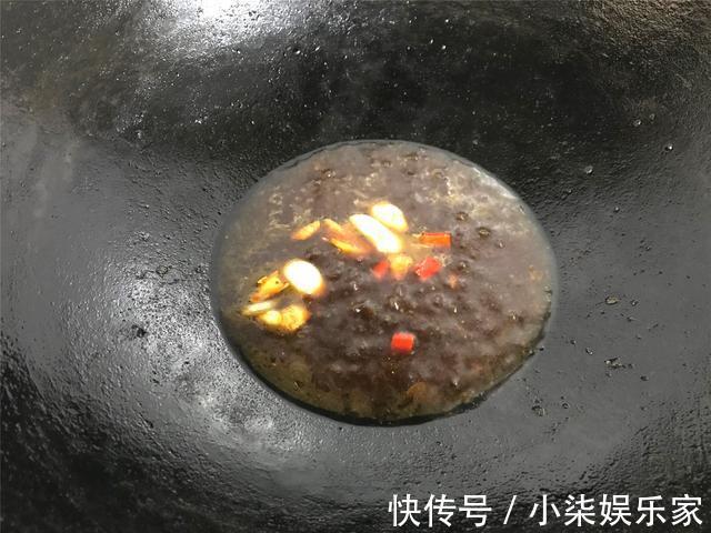 老少皆宜|不管炖什么鱼，两种调料不能放，不然鱼又腥又难吃，看完别再错了