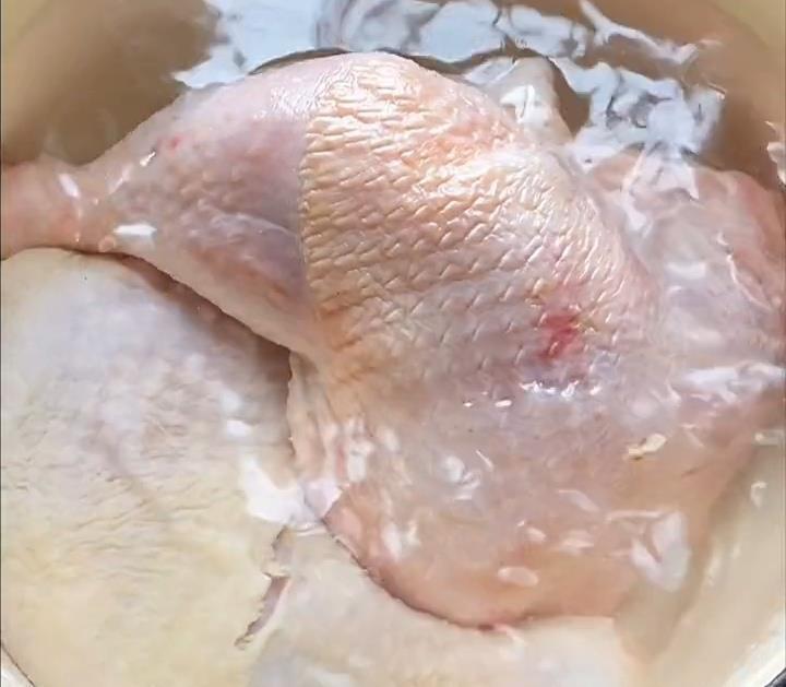 春天吃鸡,最爱的做法,麻辣鲜香,越吃越香,孩子们好喜欢