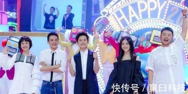 維嘉|丁程鑫加盟《快本》,誰留意到謝娜的動態?情商高低一目了然